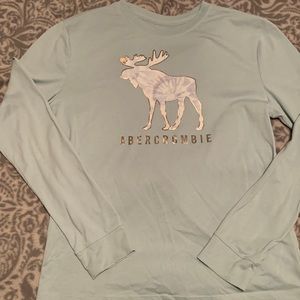 Girls Abercrombie long sleeve T-shirt size 11/12